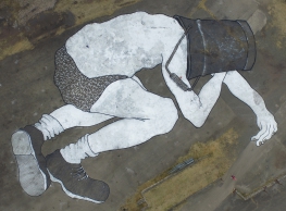 l'homme au seau © Ella&Pitr